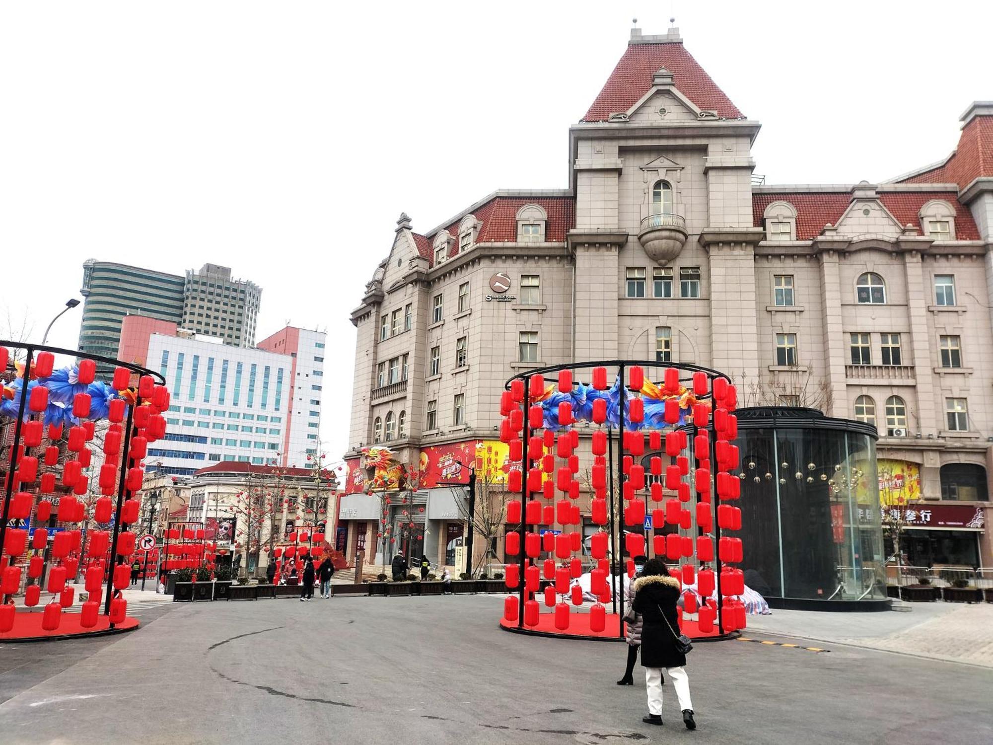 Qingdao Hua Qi Kaiserdom Hotel Bagian luar foto