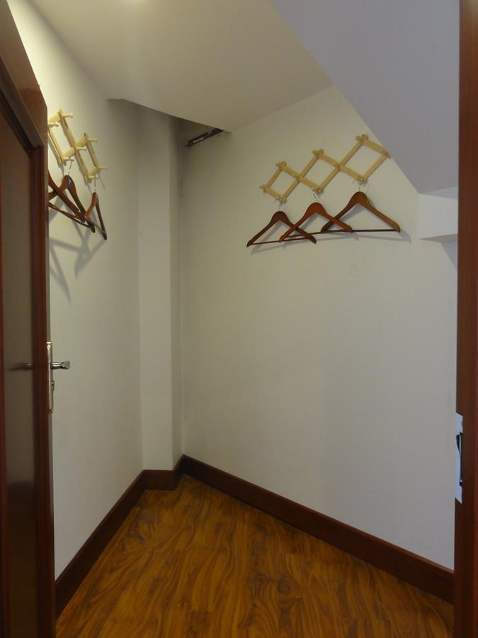 Qingdao Hua Qi Kaiserdom Hotel Bagian luar foto